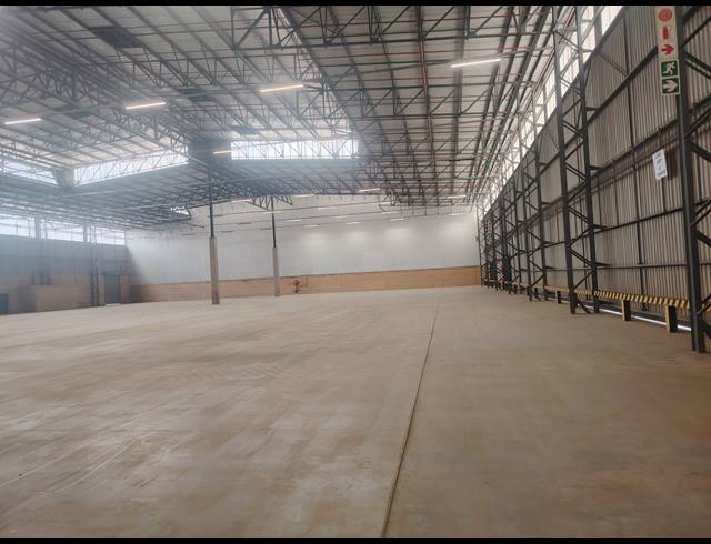 5,861M² WAREHOUSE TO LET IN GOSFORTH PARK